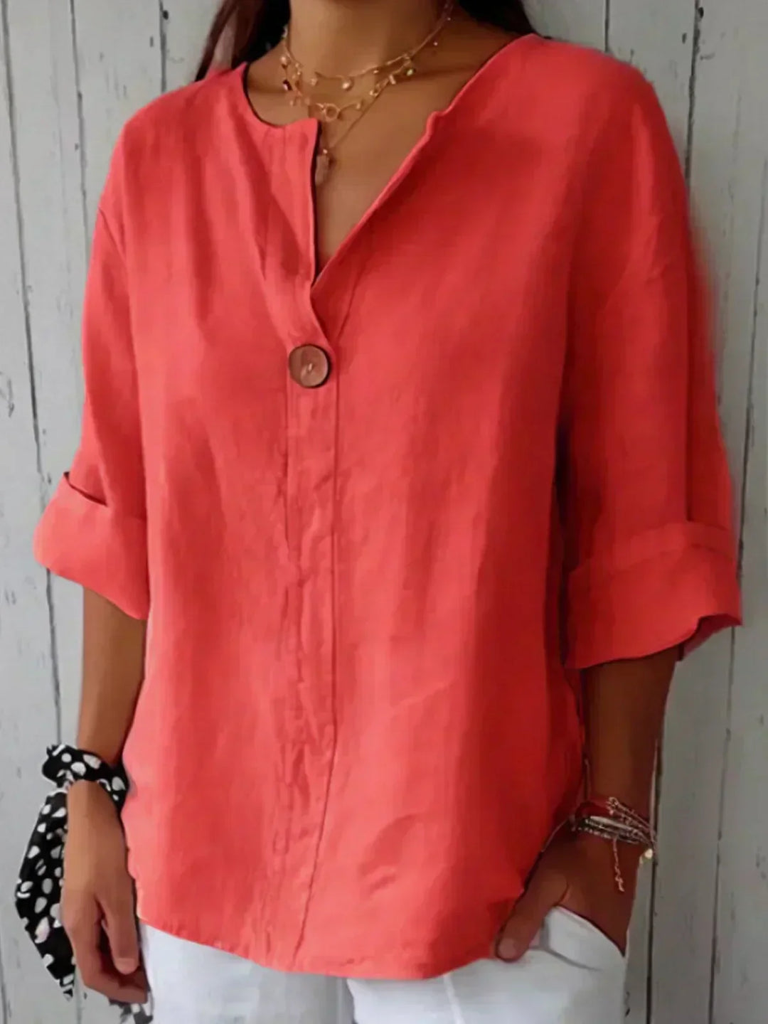 Kamila | Blusa informal con cuello en V