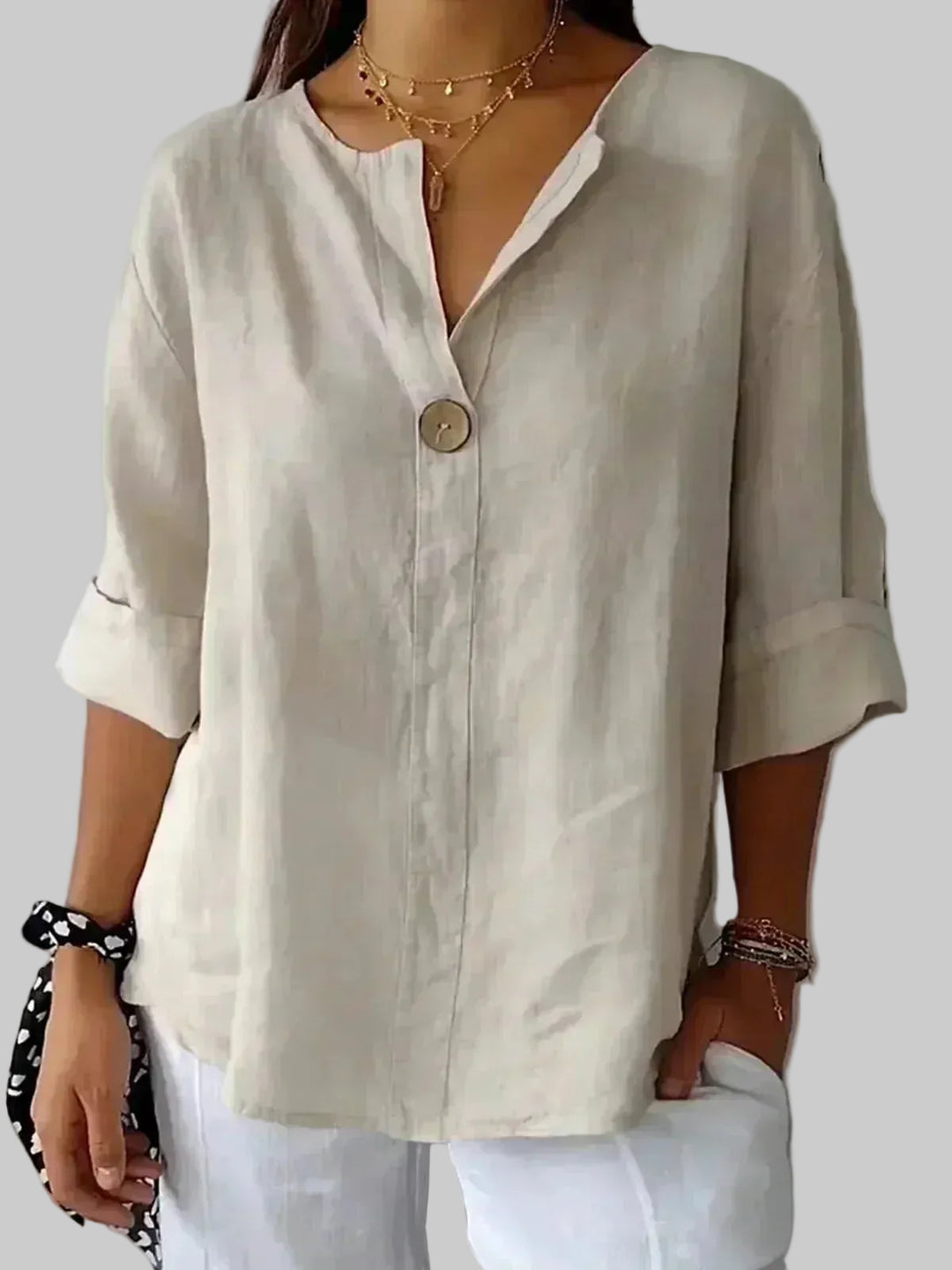 Kamila | Blusa informal con cuello en V