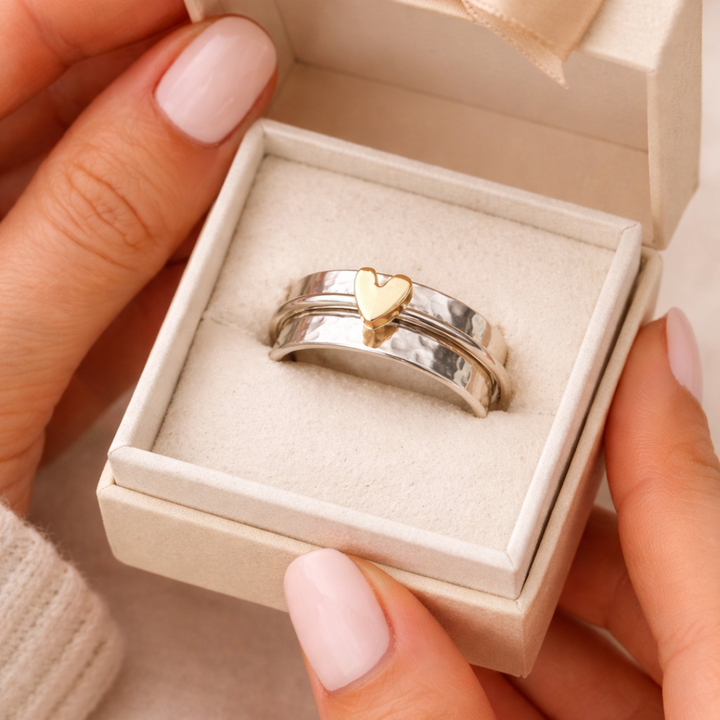 Annes | Anillo de Plata con Corazón de Oro