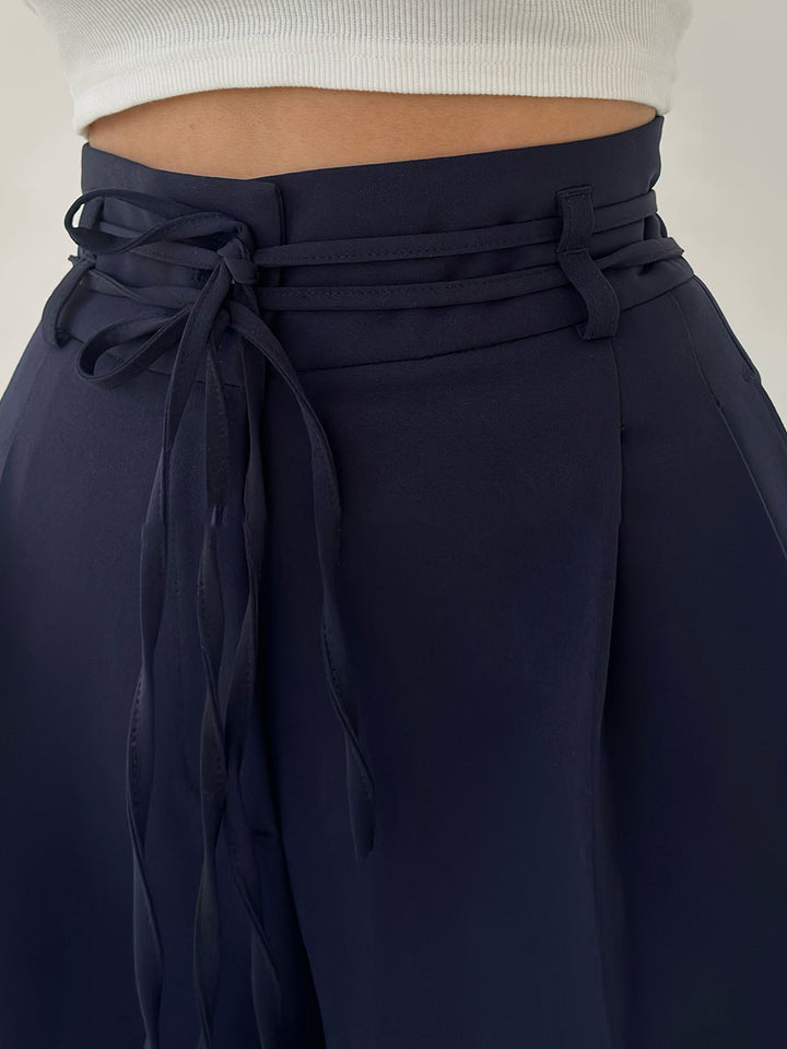 Stefania | Pantalón de tiro alto y pierna ancha