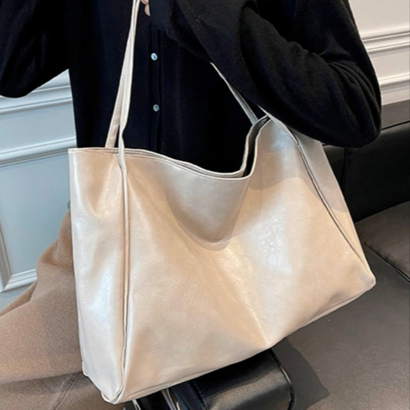 Amara | Bolso de mano de cuero retro
