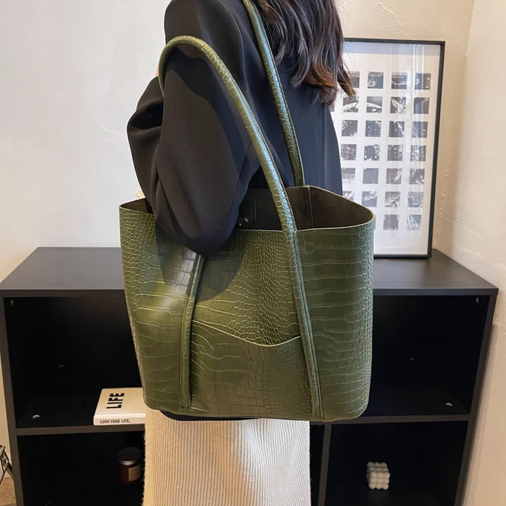 Betina | Bolso de hombro de piel de cocodrilo