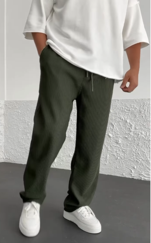 Żelisław | Pantalón holgado de canalé