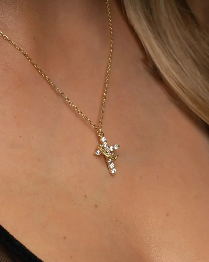 Salvador | Collar con Cruz de Cristo