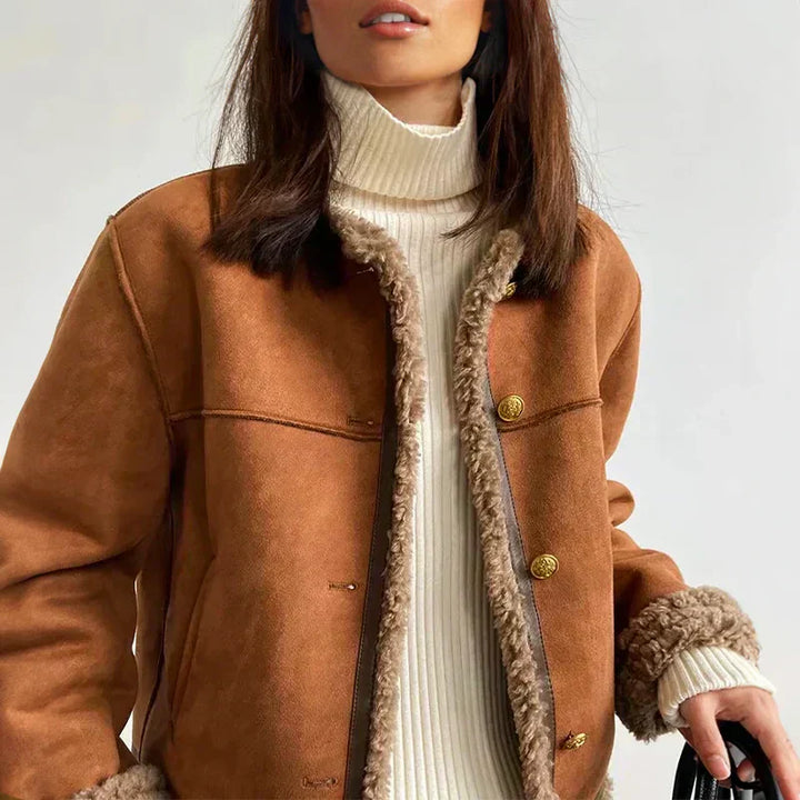 Holgado | Chaqueta de piel de cordero abotonada